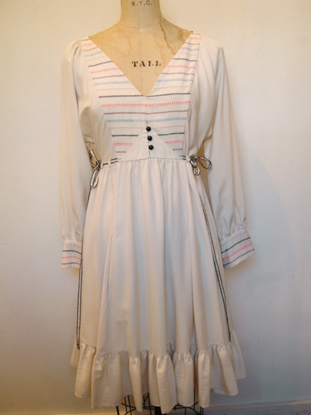 Vintage Madison Mayle Ivory Long-Sleeve V-Neck Midi Dress 100% silk